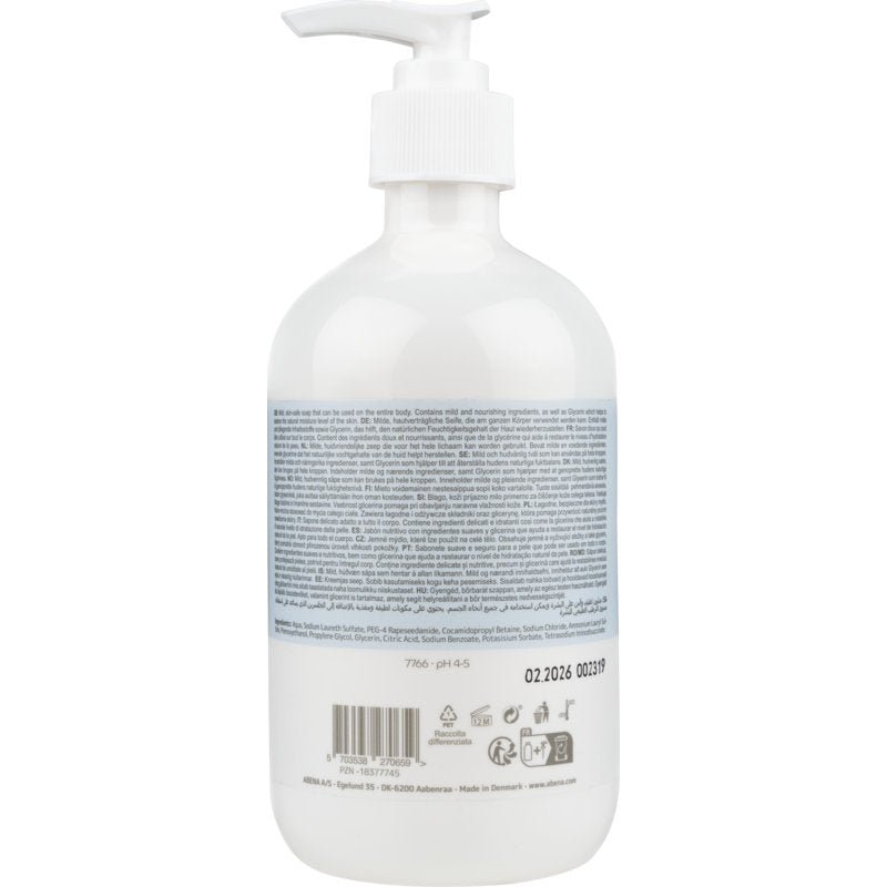 Een doorzichtige kunststof fles met witte pompdispenser met het opschrift "Milde Cremeseife ohne Parfüm" van Abena Re-Seller GmbH is voorzien van een groot blauw-wit etiket en meertalige productinformatie op de achterkant.