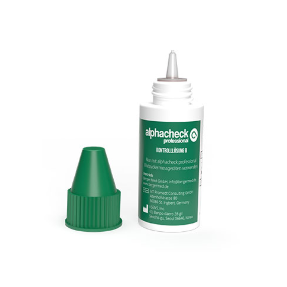 Afbeelding van een kleine witte fles met groen etiket en groene dop, geëtiketteerd met "Alphacheck Professional Controlevloeistof A+ B | Verpakking (2 flessen)." De fles is geopend, de dop ligt ernaast. De tekst op het groene etiket lijkt in het Duits te zijn. Ideaal voor gebruik met uw bloedsuikermeter van Berger Med GmbH.
