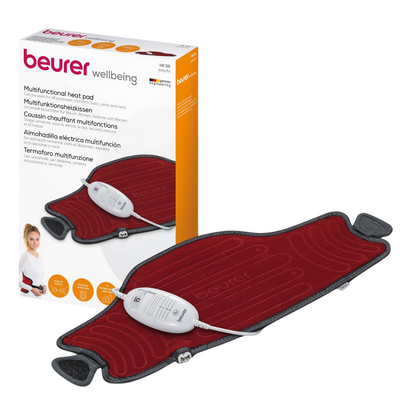 De afbeelding toont een Beurer HK 55 verwarmingskussen Easyfix, een multifunctioneel verwarmingskussen van Beurer GmbH. Het rode kussen met grijze rand heeft een in het midden zichtbare aangesloten controller. Het product wordt getoond voor zijn verpakkingsdoos, die zijn snelle verwarmingsfunctie en zijn geschiktheid voor het verlichten van buik, rug en gewrichten benadrukt.