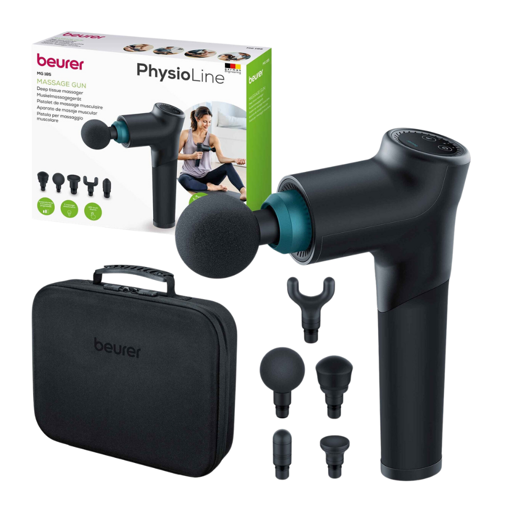 Uitgegeven wordt een Beurer spiermassage apparaat MG 185 Massage Gun van Beurer GmbH met vijf verwisselbare koppen en een zwarte draagtas voor ultieme spierontspanning. Op de productverpakking zijn het massagepistool en een persoon afgebeeld die het op haar arm gebruikt.