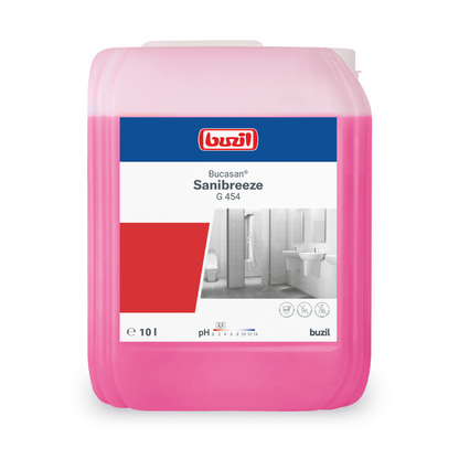 Een roze 10-liter container met Buzil Bucasan® Sanibreeze G 454 sanitairreiniger, geproduceerd door BUZIL-WERK Wagner GmbH & Co. KG, is voorzien van een etiket waarop het merklogo, de productnaam en een badkamerafbeelding te zien zijn. Het benadrukt zijn vermogen om kalkaanslag te verwijderen en oppervlakken vlekkeloos te houden dankzij zijn citroenzuurgebaseerde formule met geurblokker.