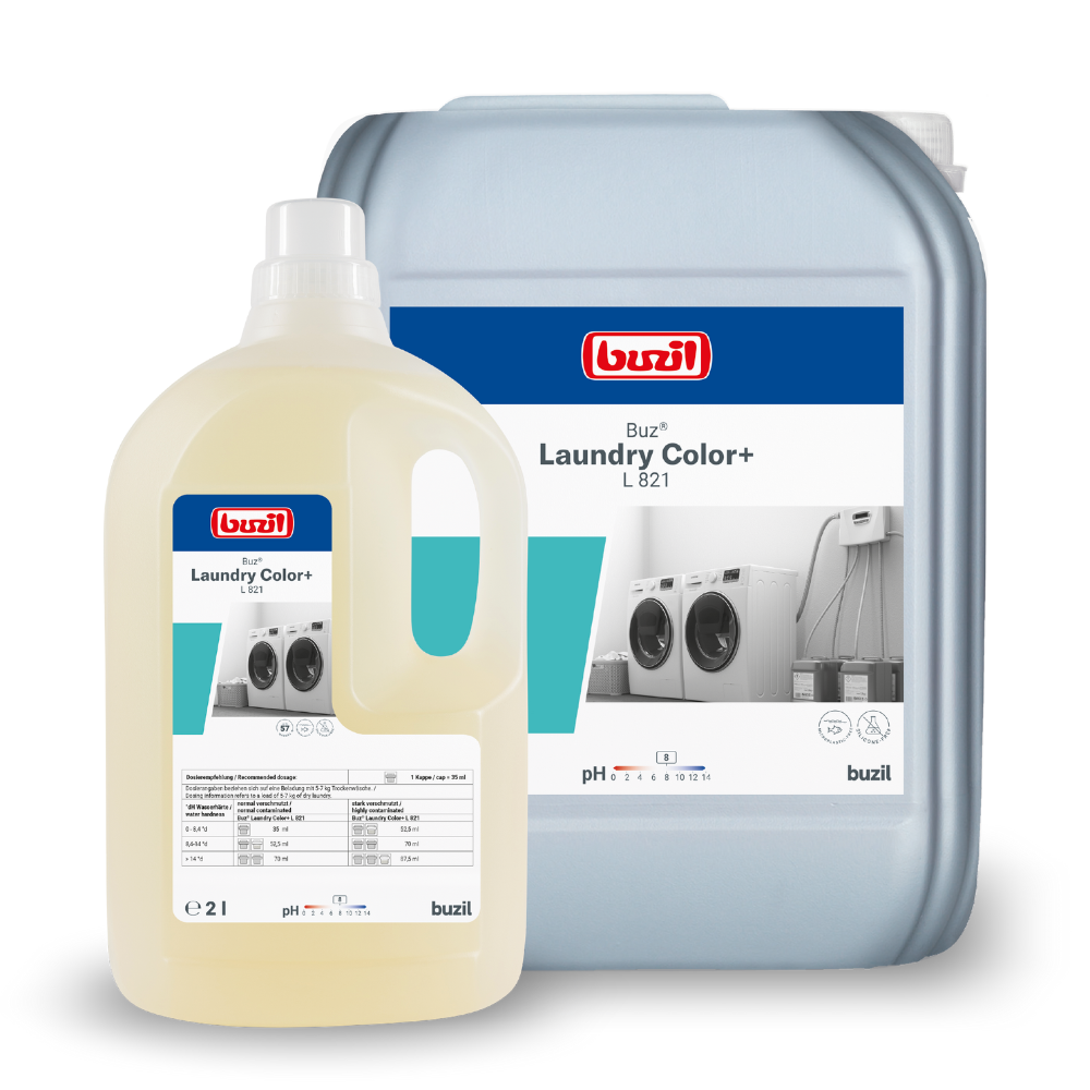 Abgebildet sind zwei Behälter mit Buzil Buz® Flüssigwaschmittel. Der größere graue Behälter trägt die Aufschrift „Laundry Color+ L 821“ von BUZIL-WERK Wagner GmbH & Co. KG und ist für Bunt- und Feinwäsche bestimmt, während der kleinere beige Behälter Textilpflege anbietet. Auf beiden Behältern sind Waschmaschinen und Produktinformationen auf den Etiketten angegeben.