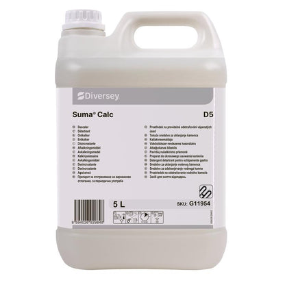 Een witte 5-liter kunststof container met Suma Calc D5 van Diversey Deutschland GmbH & Co. OHG, met een handvat en een etiket met productinformatie, instructies en barcode voor professioneel gebruik.
