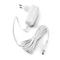 De Paul Hartmann AG Veroval AC/DC Adapter P1 heeft links een witte, tweepolige stekker en rechts een lange, opgerolde kabel met cilindrische aansluiting. Zijn geribbelde zijkanten bieden grip en maken hem ideaal voor de stroomvoorziening van apparaten zoals de Veroval bovenarm-bloeddrukmeter.