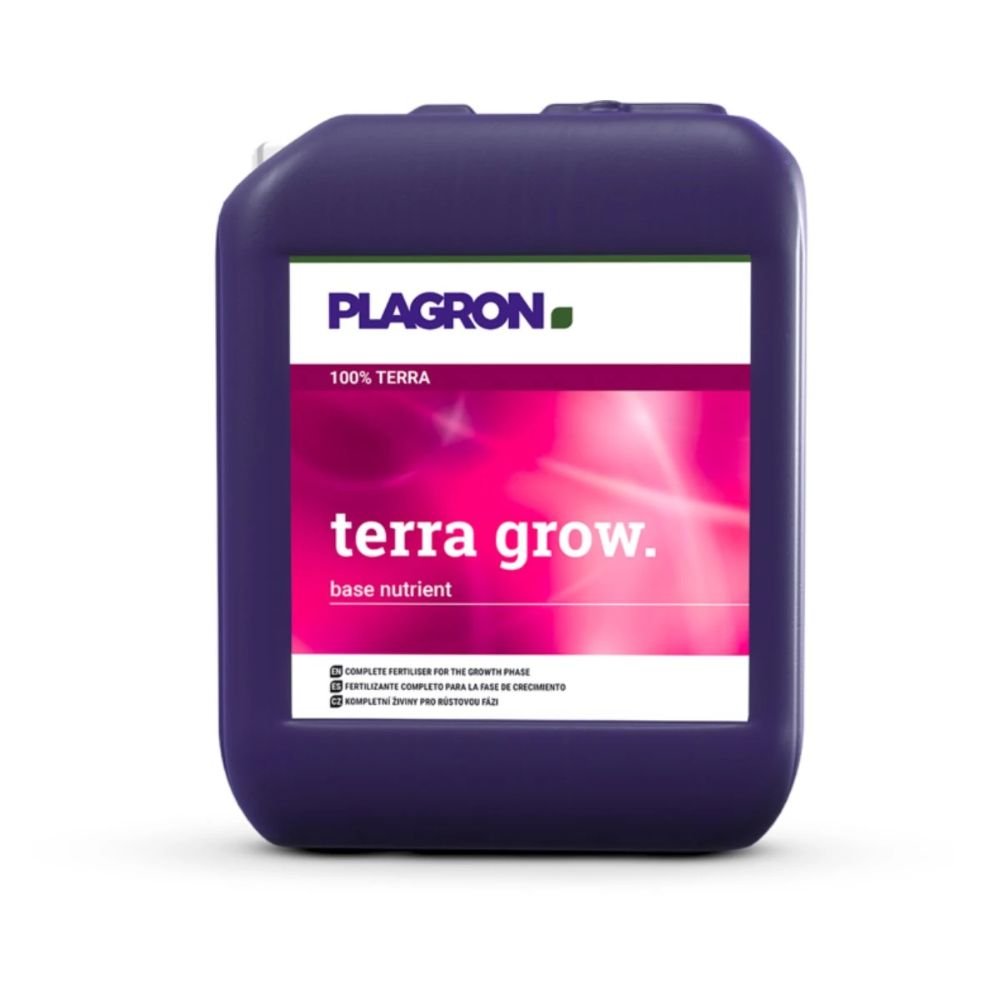 De Plagron Terra Grow van Bertels B.V. is een grote, donkerpaarse container voor de groeifase met een wit etiket met roze en groene accenten. Hij bevat instructies in kleine letters aan de onderkant en heeft een handige draaggreep bovenaan.