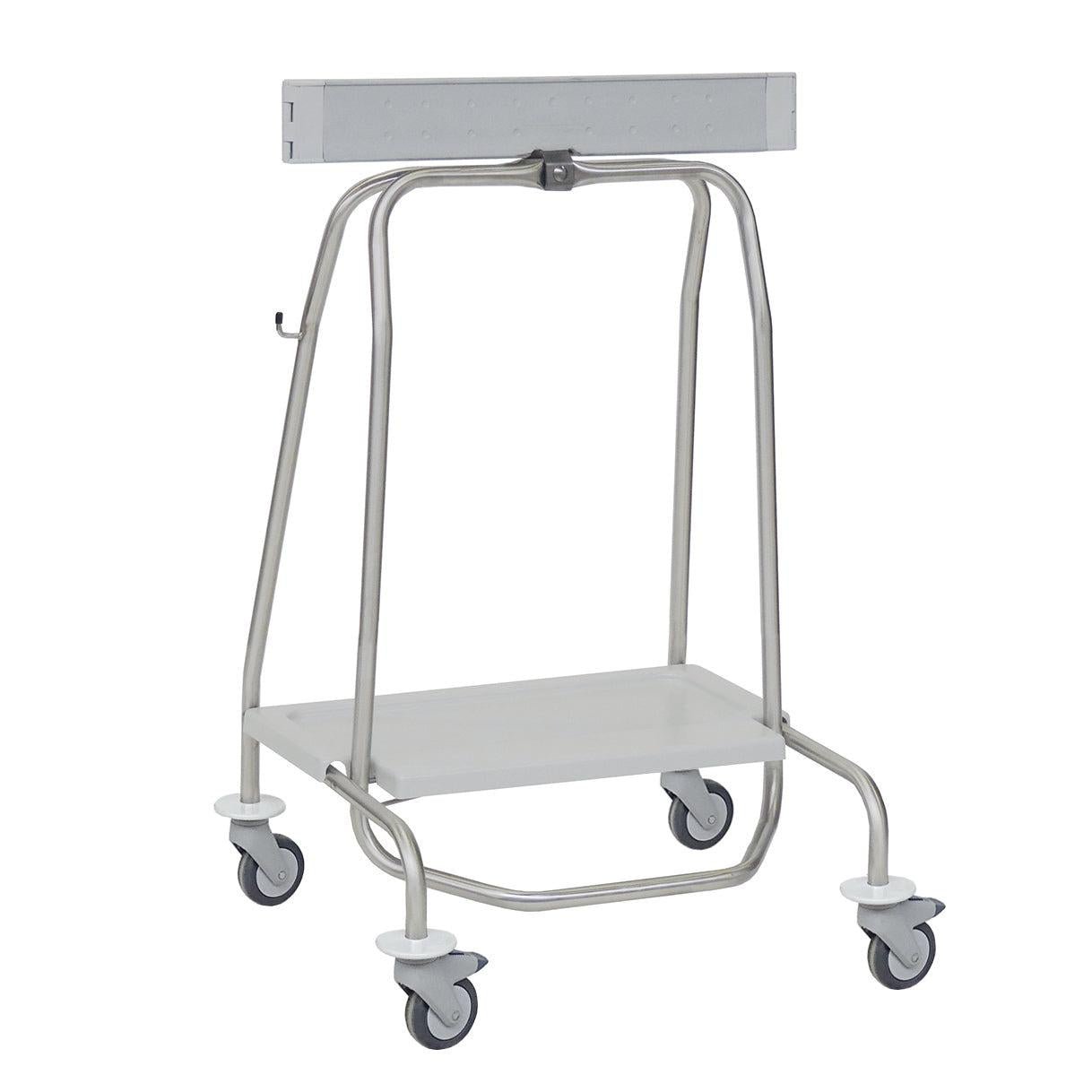 De Novocal afvalverzamelaar "Genius" heeft een metalen buisframe, 4 wielen, een vlakke onderste plank, een bovenste rechthoekige stang, zijhaken en een pedaal voor 40-liter zakken (klemring). Geschikt voor medisch gebruik.