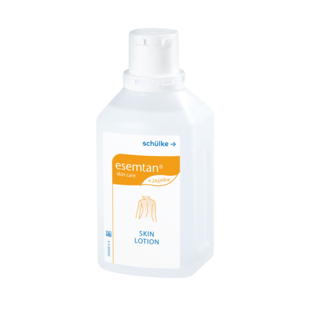 Een witte plastic fles met esemtan® huidlotion met jojoba van Schülke & Mayr GmbH, met het logo van Schülke & Mayr GmbH in blauw en oranje etiketten met gedetailleerde productinformatie op een eenvoudige witte achtergrond.
