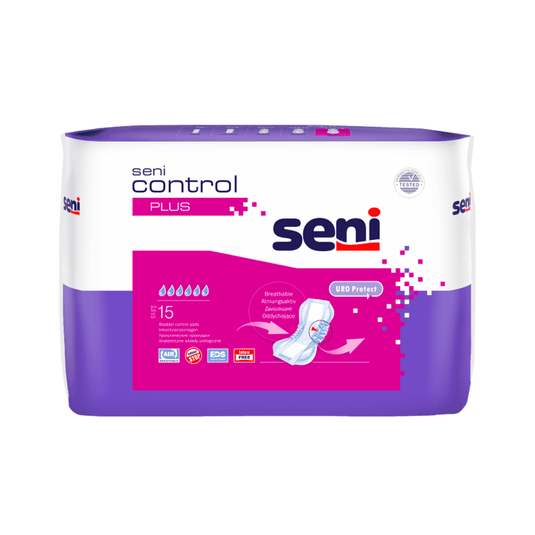Een verpakking Seni De Control Plus-incontinentie-inlegger van TZMO Deutschland GmbH bevat 15 inleggers, is voorzien van een lekbescherming en wordt geleverd in een paars-witte verpakking met het productlogo en een afbeelding van de inlegger op de voorkant.