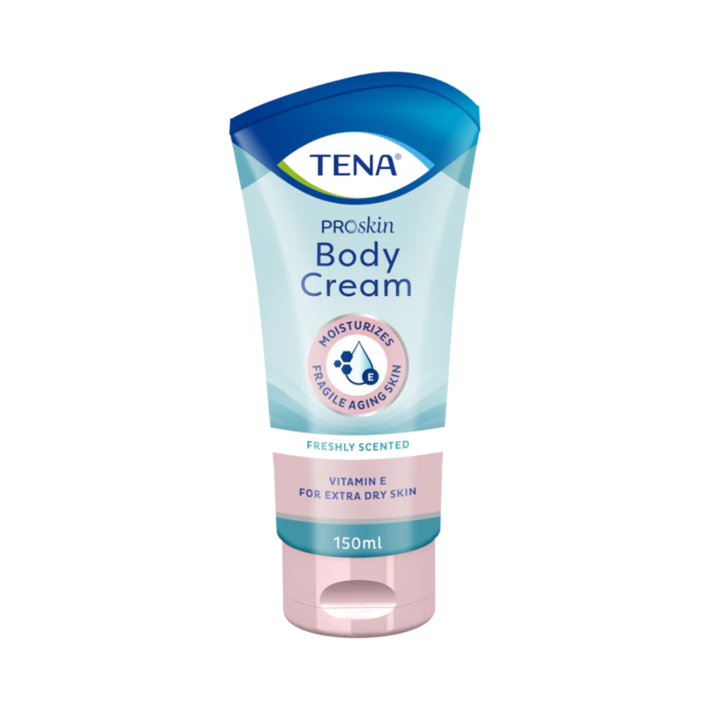 Een tube van 150 ml TENA ProSkin Body Cream wordt aangeboden in een lichtblauwe verpakking met een donkerblauwe dop. De met natuurlijke oliën en vitamine E verrijkte formule hydrateert de gevoelige ouder wordende huid, kalmeert de droge huid en biedt tegelijkertijd een frisse geur. Het product wordt onder het merk TENA gedistribueerd door Essity Germany GmbH.