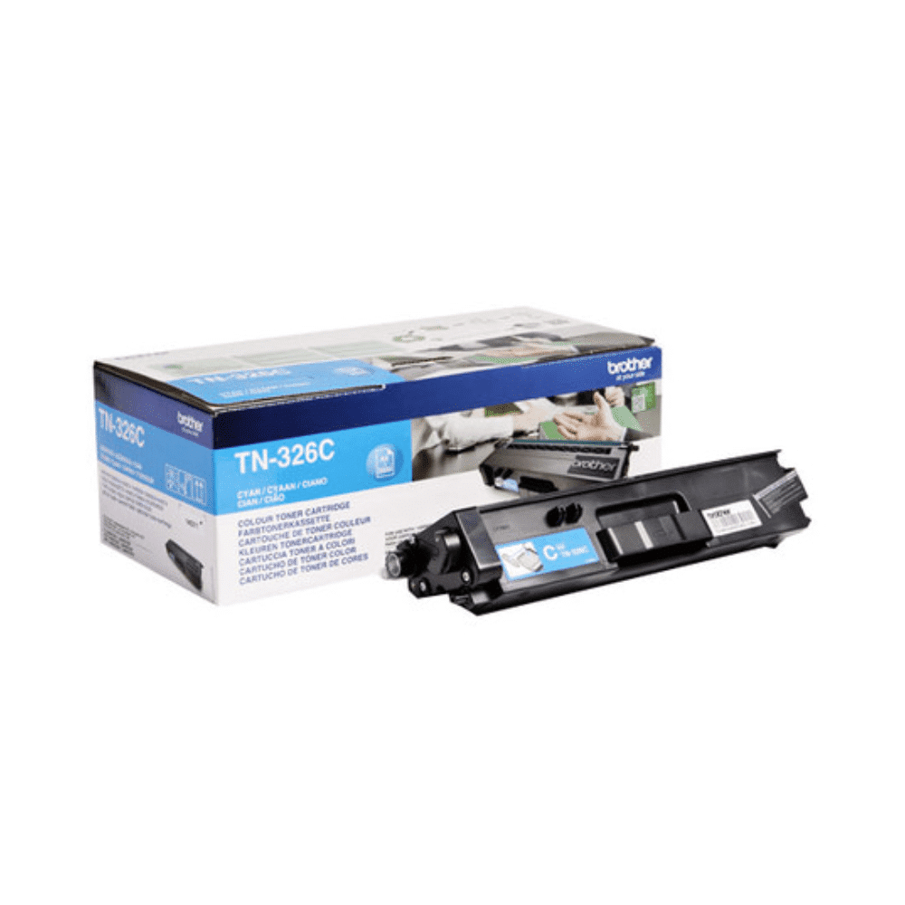 Een cyaankleurige tonercartridge van Brother Toner voor Brother HL-L8250/MFC-L8600 naast de verpakkingsdoos, die afbeeldingen en productspecificaties bevat.