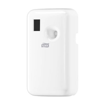 De Tork 562000 dispenser voor luchtverfrissersprays A1 van TORK – Essity Professional Hygiene Germany GmbH is een witte dispenser met een slank, rechthoekig ontwerp en een zwart displaygebied. Hij beschikt over een aerosolsysteem met een kleine ronde opening voor geurafgifte, aangevuld met een elektronische besturing voor optimale prestaties.