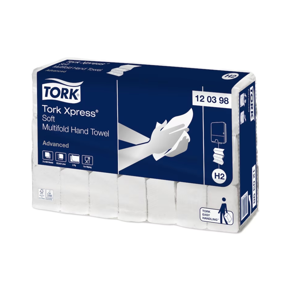 Een verpakking Tork Xpress® 120398 zachte Multifold-handdoeken Advanced H2 2-laags, met een ontwerp met handen op de handdoeken en blauwe en witte elementen, gemaakt van gerecyclede vezels en met 21 verpakkingen per doos.