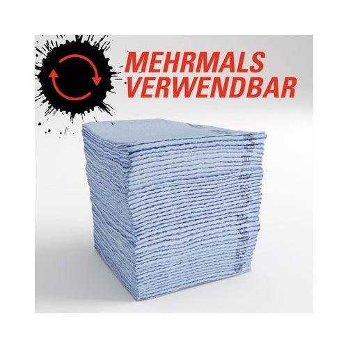Een stapel blauwe WypAll® ForceMax PowerClean kwartgevouwen doeken (1 dispenserdoos x 40 vellen) van Kimberly-Clark GmbH verschijnt voor een grafiek met een cirkelvormige pijl en "MEERMAALS GEBRUIKBAAR" in het Duits.