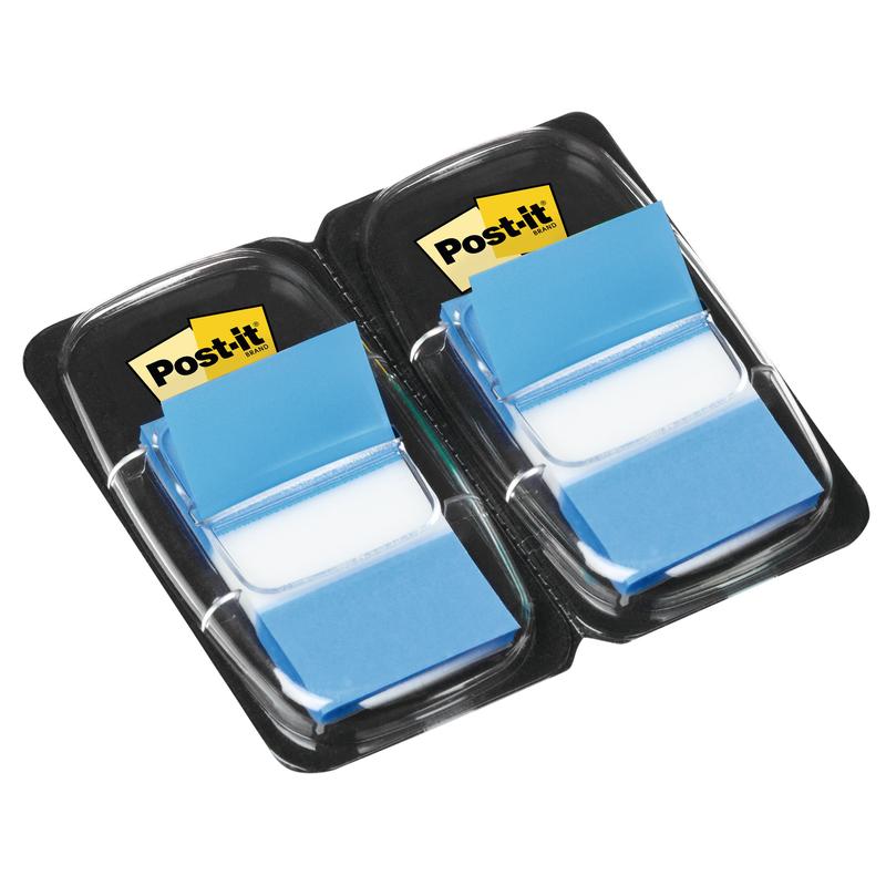Een kunststofdispenser van 3M Deutschland GmbH bevat 50 blauwe Post-it® Index markeerstrips (25,4 mm x 43,2 mm), standaardformaat, met het gele Post-it-logo aan elke zijde van de verpakking.