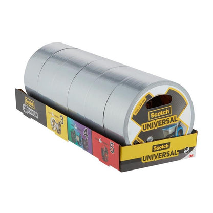 Een verkoopsdisplay bevat vijf rollen Scotch® Universal Klebeband 2904 (25 m x 48 mm) van 3M Deutschland GmbH, elk zilverkleurig, individueel gelabeld en voorzien van productbranding en informatie op de verpakking.