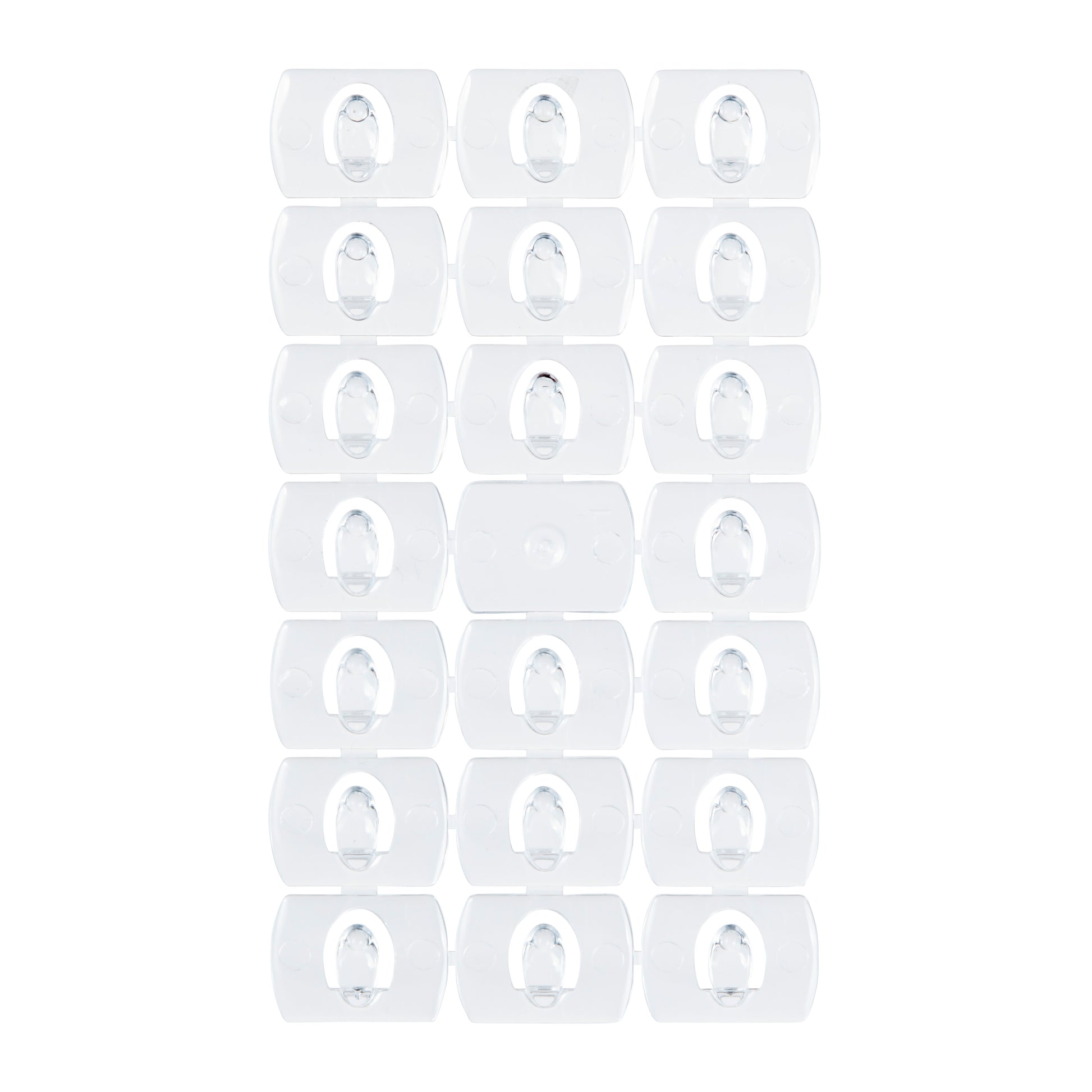 Ein Satz von vierundzwanzig Command™ Dekorations-Clips, transparent, von 3M Deutschland GmbH, jeweils mit einer rechteckigen klaren Rückseite und transparenten Streifen, angeordnet in einem 4x6-Raster auf weißem Hintergrund.