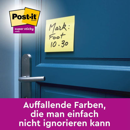 Een 3M Deutschland GmbH Post-it® Super Sticky Z-Notes, Geel (76 x 127 mm), met de handgeschreven tekst "Mark: Foot 10.30", plakt aan een blauw deurgreep; linksboven het Post-it-logo, daaronder Duitse tekst op een paarse achtergrond.